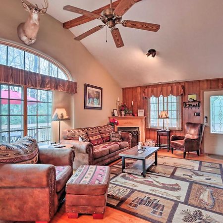 Poconos Home With Game Room Walk To Lake Harmony! 외부 사진