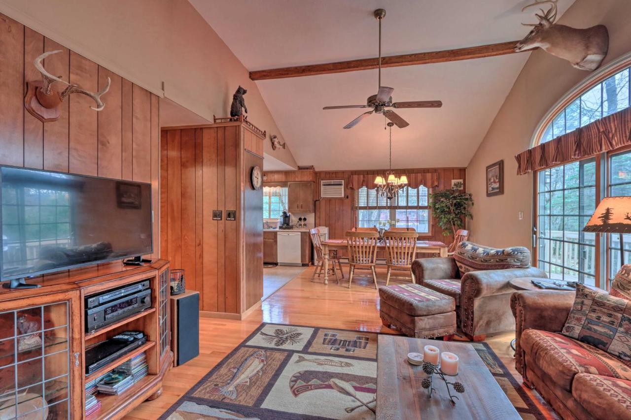 Poconos Home With Game Room Walk To Lake Harmony! 외부 사진