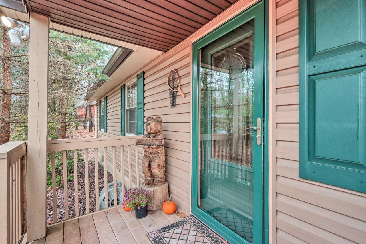 Poconos Home With Game Room Walk To Lake Harmony! 외부 사진